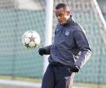 Man City's Kompany ruled out of PSG game