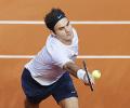 French Open: Federer scrapes past Simon