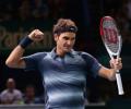 Classy Federer sets up Paris Masters semi-final with Djokovic