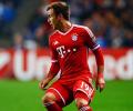 Superr-sub Goetze helps Bayern go atop Bundesliga table