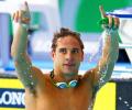 Le Clos makes splash in 200m butterfly to take fourth gold