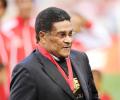 Portuguese soccer legend Eusebio dies aged 71