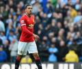 Not too smart Smalling dismays United's Van Gaal