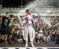 Hamilton takes second F1 title in style