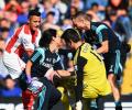 Courtois defends Chelsea handling of his head injury