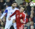 Euro 2016: Wales continue their unbeaten run; Iceland stun Dutch