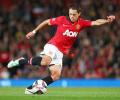 Real Madrid sign Hernandez on loan from United