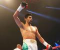 Vijender clinches fourth successive pro-boxing win