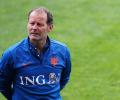 Netherlands appoint Blind to replace Hiddink as coach