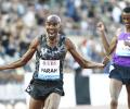 Farah makes winning return; allegedly tells team-mate to 'f*** off