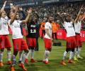 Paris-Saint Germain clinch third successive Ligue 1 title