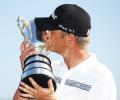 Australian Open: Local Jones holds off Spieth, Scott to win