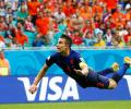 Van Persie's headers bookend dramatic Dutch rise and fall