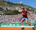 Monte Carlo Masters: Federer coasts into third round