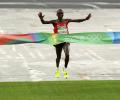 Kenya's Kipchoge triumphs in men's marathon