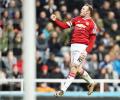 EPL PHOTOS: Rooney-inspired United held by Toons; Villa win at last