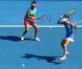 Sania-Hingis stutter in Stuttgart Open final