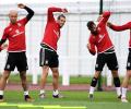 Wales v N Ireland: Physical battle on the cards for British derby