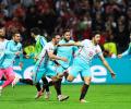 Euro: Turkey beat Czechs 2-0 to stay in last-16 contention