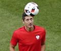 Euro 2016: Lewandowski does not have to score, says Poland coach