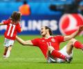 Euro 2016: UEFA tells Wales to keep their children off the pitch