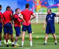 Euro: England risk ultimate slip against upstarts Iceland