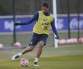 Real's Varane to miss Champions League final