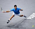 Paris Masters: Djokovic cruises, Murray struggles, Wawrinka out