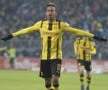 Bundesliga: Dortmund's Aubameyang scores four; Bayern draw