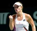 WTA Finals: Kerber outlasts Cibulkova, Halep unlocks Keys