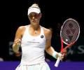 WTA Tour Finals: Perfect Kerber helps Cibulkova advance