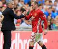 Rooney enjoys no 'privileges' at Mourinho's Manchester United