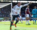 EPL: Rooney scores on return as United close in on City