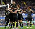 Chelsea inch closer to EPL title with win at Everton