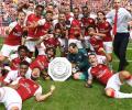 Community Shield: Giroud seals shootout victory for Arsenal