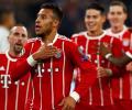 PHOTOS: Bayern thrash PSG; Barcelona, United win