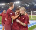 Euro football round-up: Totti's stoppage-time penalty sinks Cesena