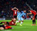 EPL PHOTOS: Aguero makes strong return as City go second