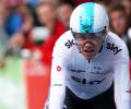 Froome survives Tour de France early crash