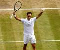 Record-breaking Federer goes past Sampras, Renshaw