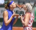 Mattek-Sands and Safarova win French Open doubles