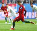 Confederations Cup: Ronaldo sets Portugal on way to semis; Mexico oust Russia