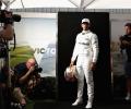 Hamilton pips Vettel to Chinese GP pole