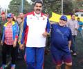 Maradona cozies up to controversial Venezuelan President