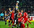 Football Briefs: Bayern suffer shock loss, Schalke stage comeback