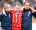 Football Briefs: Bayern misery continues, PSG demolish Bordeaux