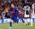 Champions League: Italian clubs flop but Barca, United score big wins