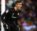 Goalkeeper Kepa set for world record move to Chelsea