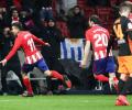 Football Briefs: Atletico close gap on Barca after Espanyol draw