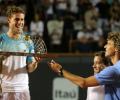 Tennis Roundup: Schwartzman wins Rio Open; Khachanov upsets Pouille